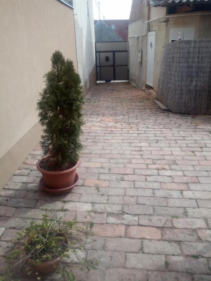 Start Apartmanok Πετς Εξωτερικό φωτογραφία