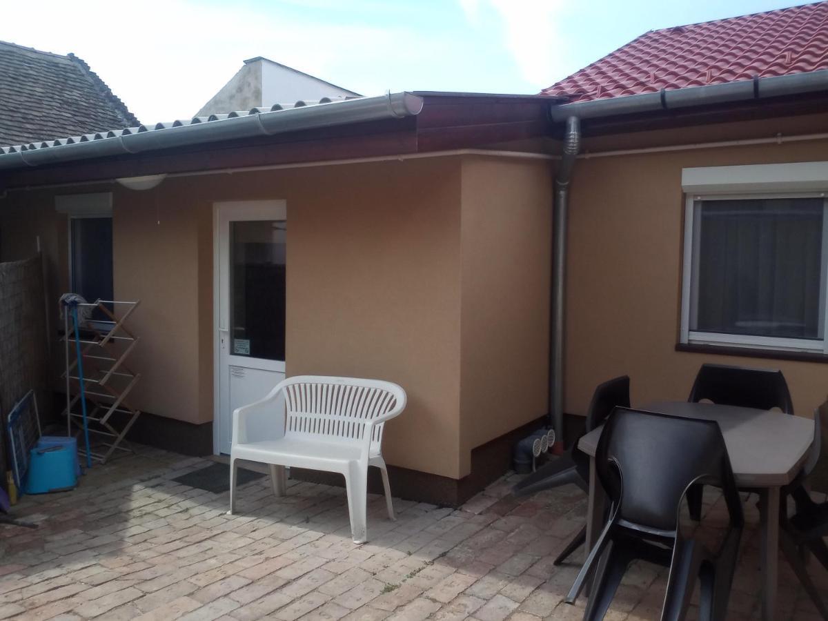 Start Apartmanok Πετς Εξωτερικό φωτογραφία