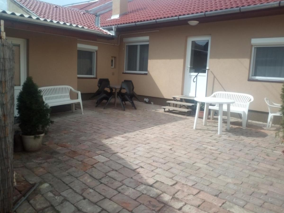 Start Apartmanok Πετς Εξωτερικό φωτογραφία
