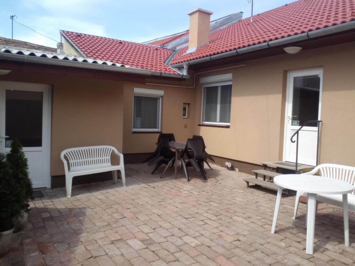 Start Apartmanok Πετς Εξωτερικό φωτογραφία